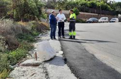 Alcalde y concejal delegado en visita a finalización obra