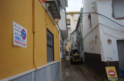 Cartel obras en Calle Tejas