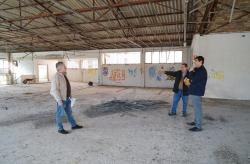 alcalde en visita nuevas instalaciones